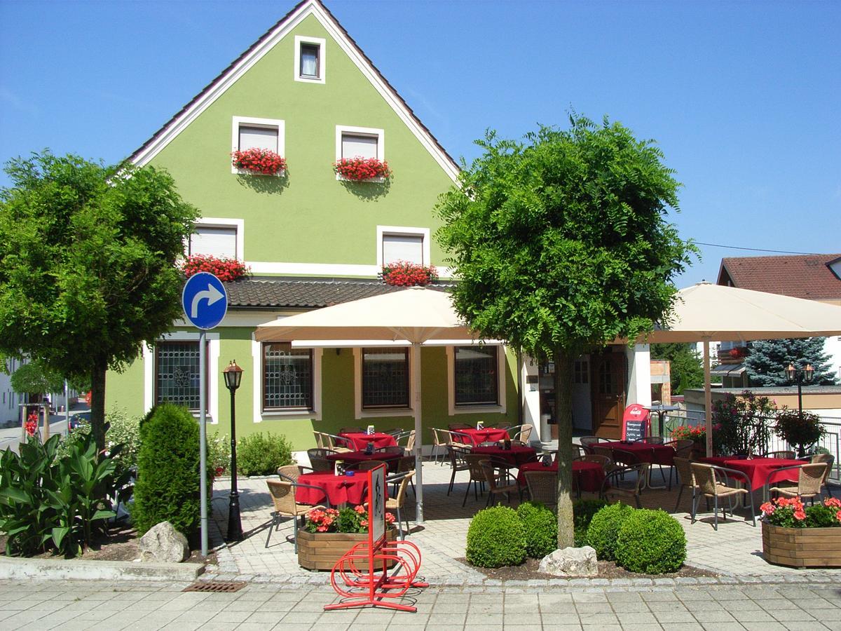 Hotel Restaurant Zur Linde Erbach an der Danau Eksteriør billede